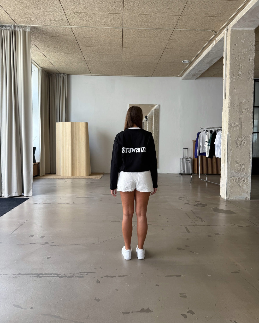 Strawanza Longsleeve schwarz